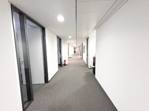 Büroflur mit Druckernische