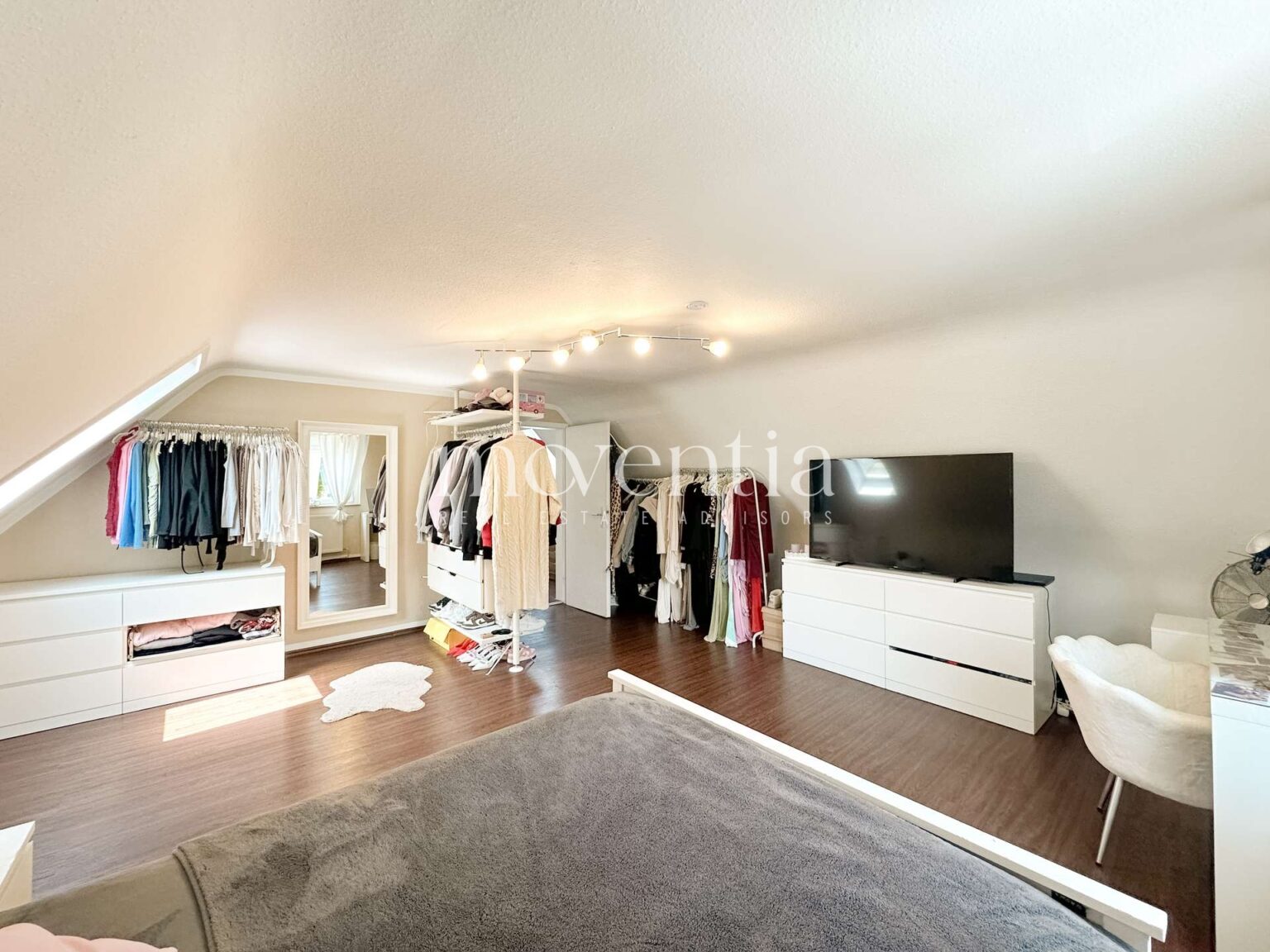 Schlafzimmer 2