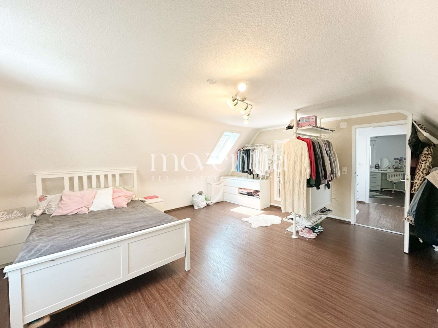 Schlafzimmer 2
