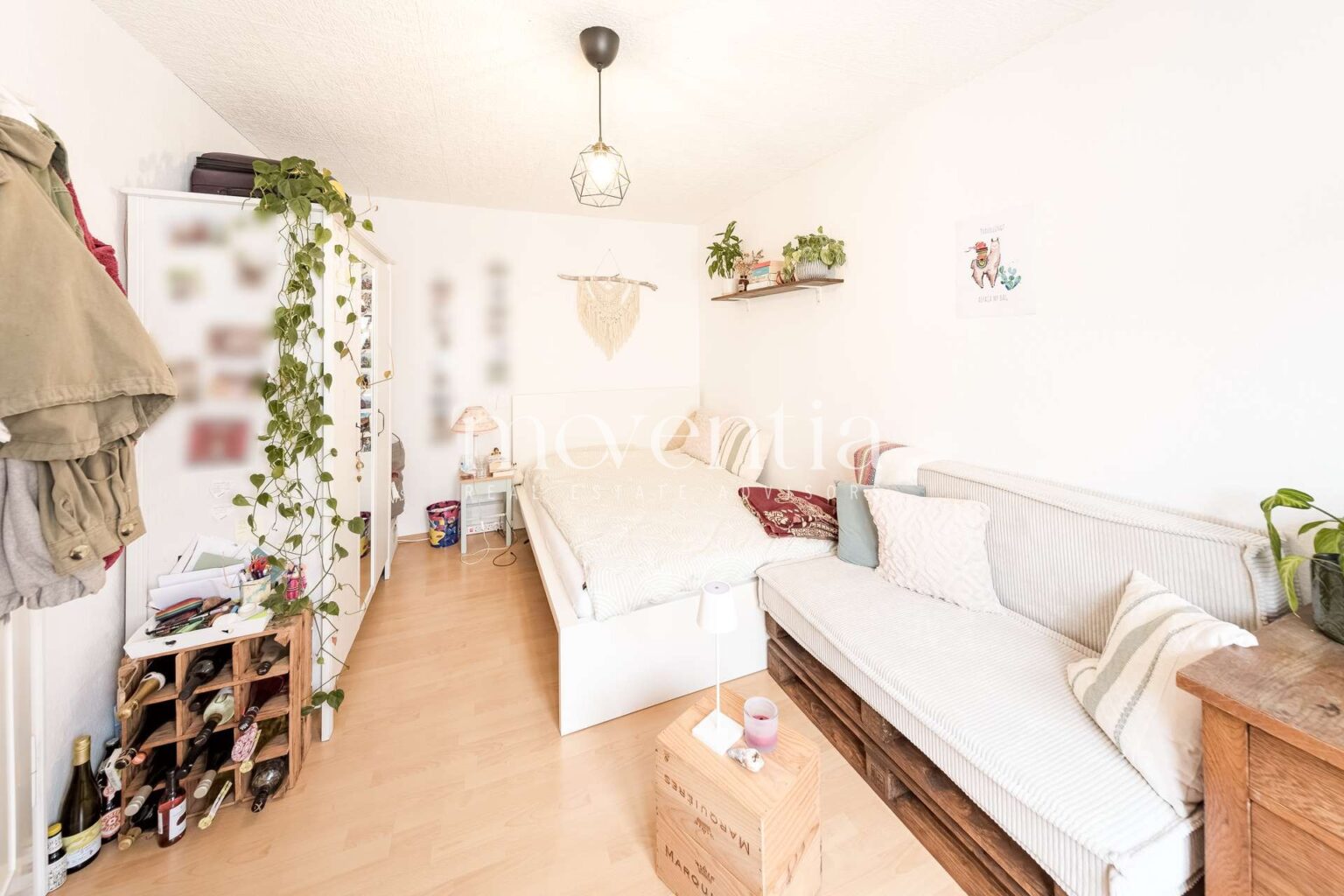 Schlafzimmer/ Kinderzimmer