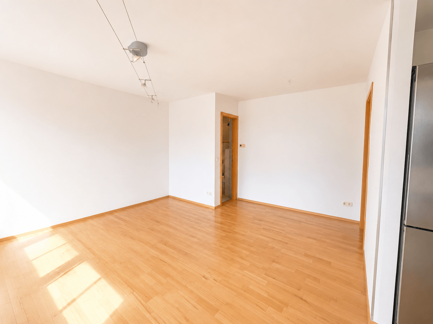 Einliegerwohnung KG