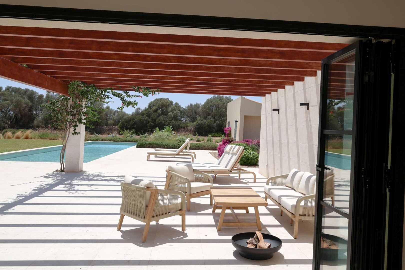 Terrasse am Pool